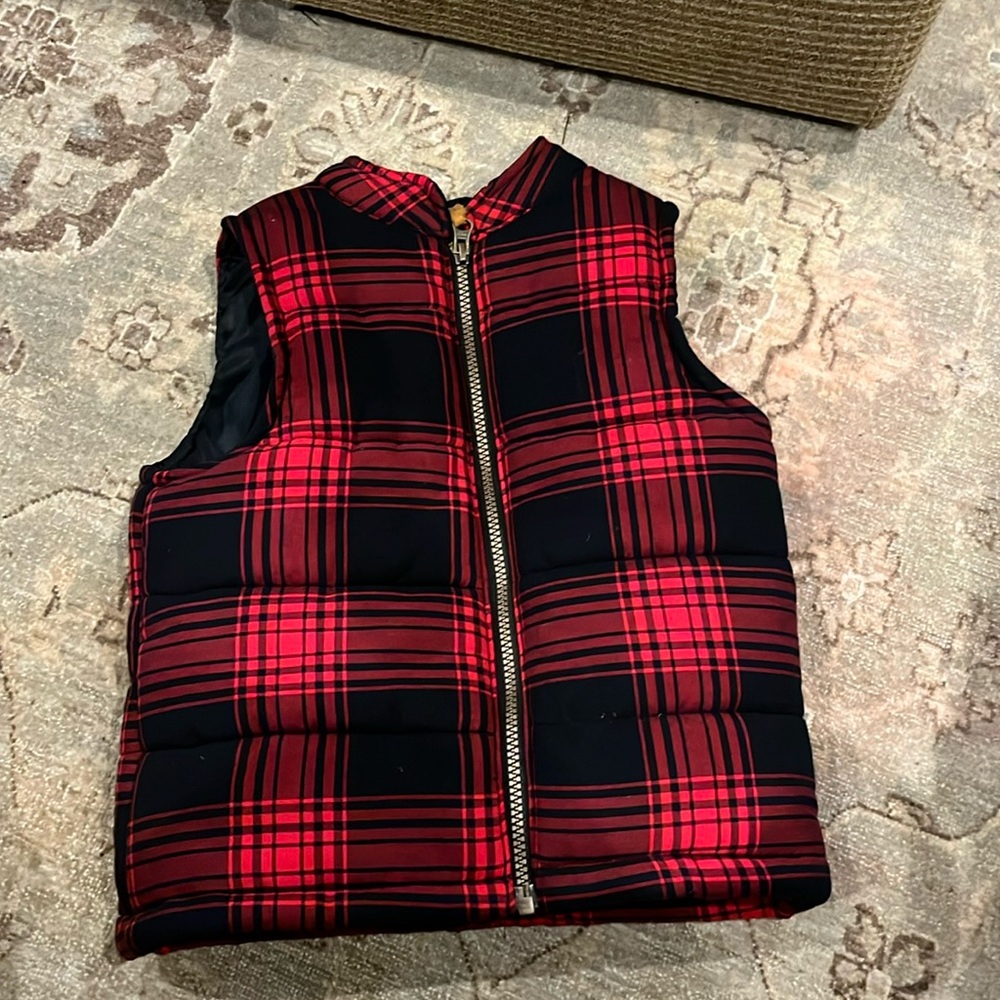 Carter’s kids puffer vest in plaid